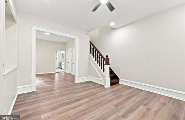 1711 N WILTON Street Gallery 3