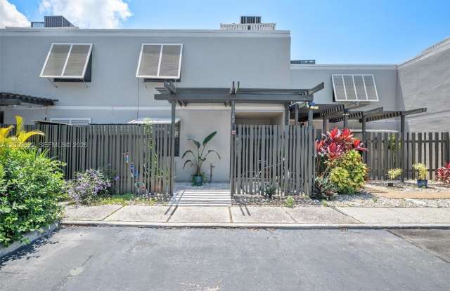 11244 Northwest 14th Court - 11244 Northwest 14th Court, Pembroke Pines, FL 33026 11244 Northwest 14th Court - 11244 Northwest 14th Court, Pembroke Pines, FL 33026