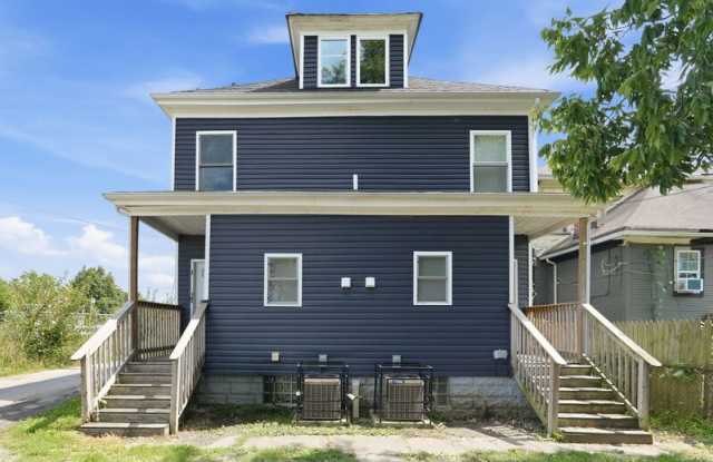 31 Dana Ave Gallery 2