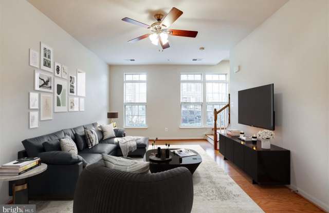 7748 CEDAR BRANCH DRIVE Gallery 2