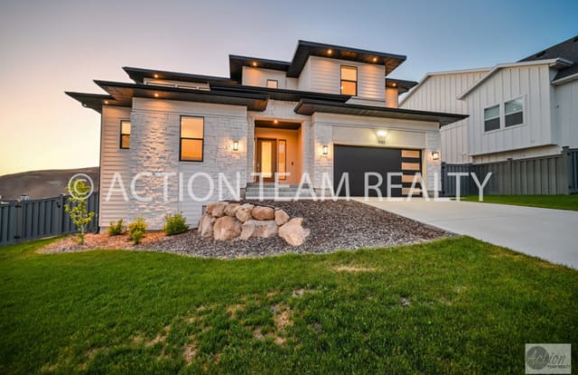 1722 Oakridge Drive photos photos