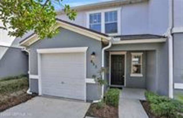 Beautiful Condo Gallery 1