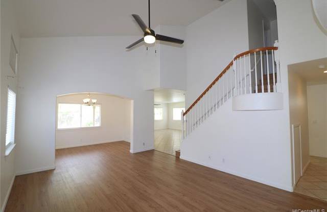 91-1390 Wahane Street Gallery 2