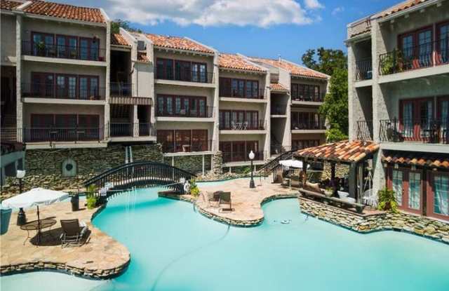 1111 West 46th Street - 1111 West 46th Street, Kansas City, MO 64112