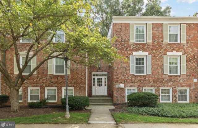 880 QUINCE ORCHARD Boulevard Gallery 1