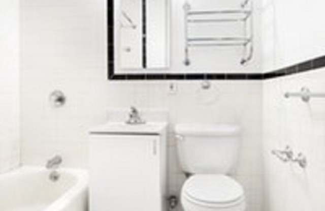 404 West 51st Street Gallery 4
