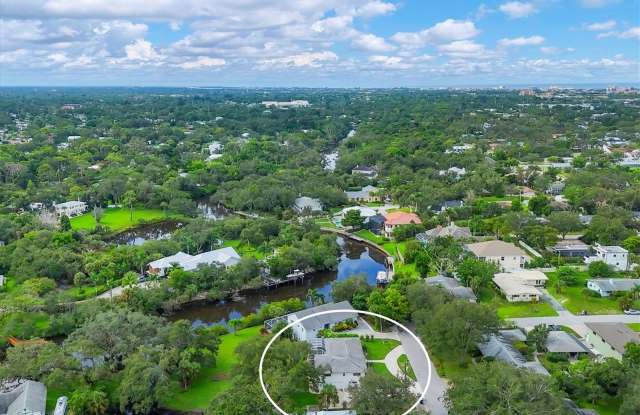 2460 WHIPPOORWILL CIRCLE - 2460 Whippoorwill Circle, South Sarasota, FL 34231