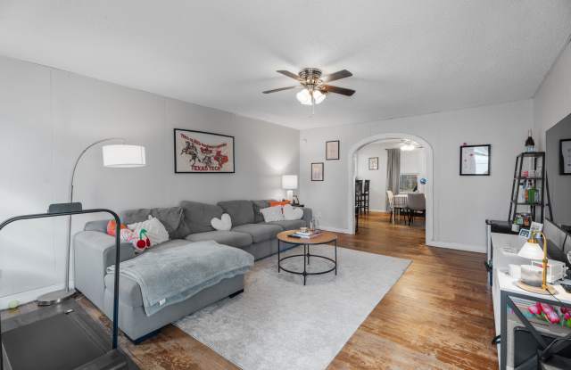 2204 20th St - 2204 20th Street, Lubbock, TX 79411 2204 20th St - 2204 20th Street, Lubbock, TX 79411