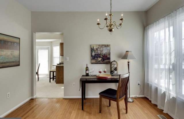 5511 VILLAGE CENTER Drive Gallery 3