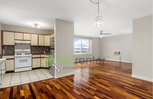 Bright 1BR with Stunning Open Views, Parking & Easy NYC Transit photos photos