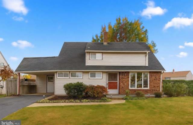 289 GOLDENRIDGE Drive photos photos