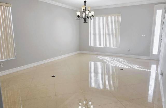 2893 Glasbern Circle Gallery 4