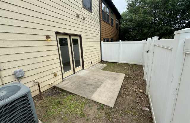 11105 Lost Maples Trail Gallery 4