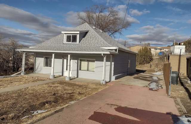 Remodeled 4 bedroom in Trinidad! photos photos
