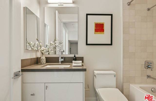 3218 South Barrington Avenue photos photos