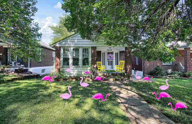 Bungalow on the edge of The Hill - 2639 59th Street, St. Louis, MO 63139 Bungalow on the edge of The Hill - 2639 59th Street, St. Louis, MO 63139