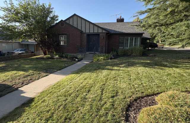 2395 Bernadine Dr photos photos
