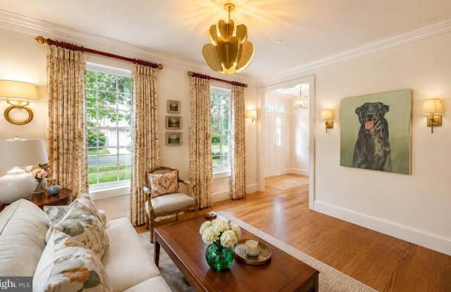 4 RIDGE Road Gallery 4