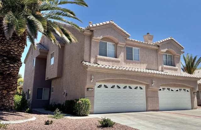 STUNNING 2 BEDROOMS 2.5 BATHROOMS TWO STORY TOWNHOUSE IN GATED COMMUNITY! photos photos STUNNING 2 BEDROOMS 2.5 BATHROOMS TWO STORY TOWNHOUSE IN GATED COMMUNITY! photos photos