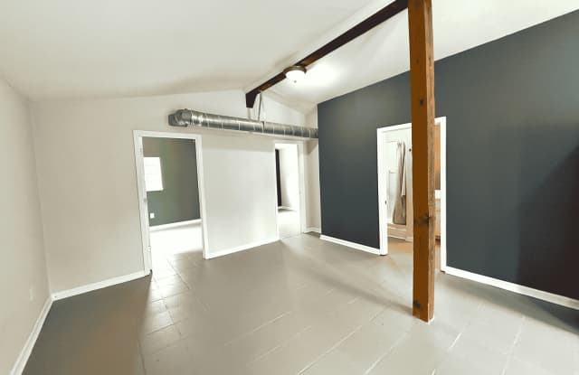 Ultimate Downtown Studio Vibes for Only $1,050/Mo! Gallery 3