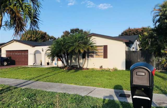 17425 SW 108th Ct - 17425 Southwest 108th Court, West Perrine, FL 33157