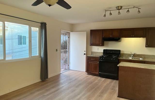 2948 Kalmia Street  Unit A Gallery 1