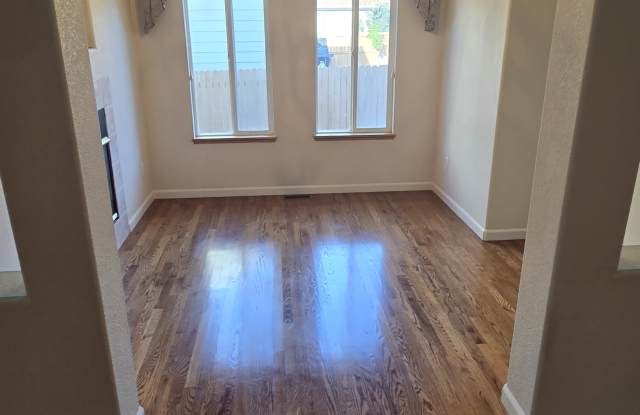 304 Tuckaway Court Gallery 3