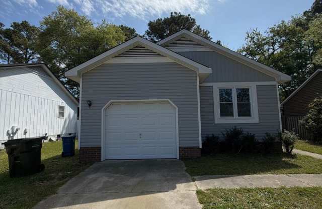 NEW LISTING!! photos photos