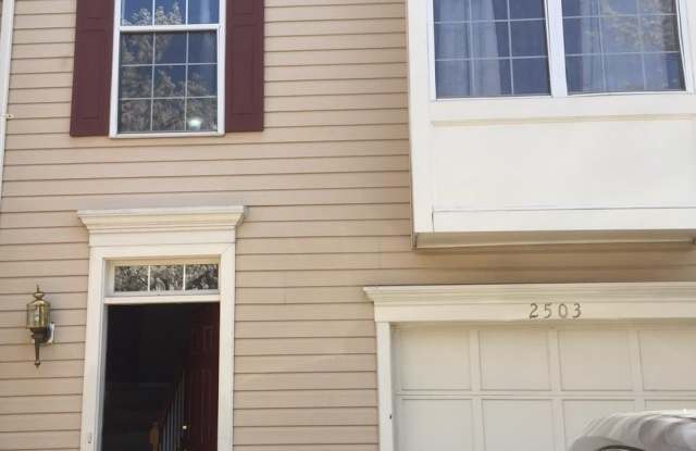 2503 CLOVER FIELD Circle - 2503 Clover Field Circle, McNair, VA 20171