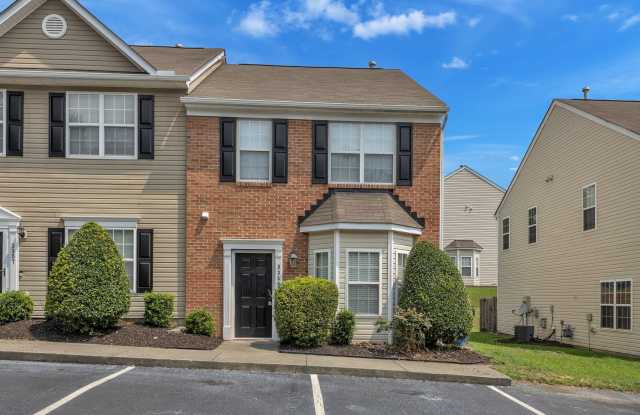 Townhome close to WakeMed: Available Now! photos photos Townhome close to WakeMed: Available Now! photos photos