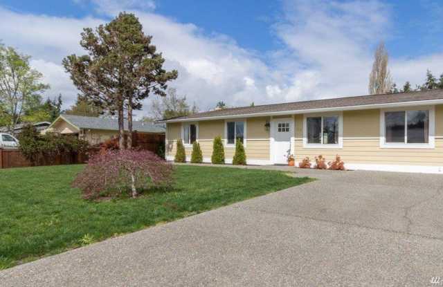 Steilacoom rambler home for rent, great location - 4 bedroom 2 bathroom and much more! Available NOW! photos photos
