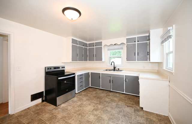 1221 8th Avenue Northwest photos photos