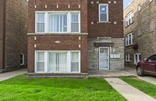 323 Memorial Drive photos photos