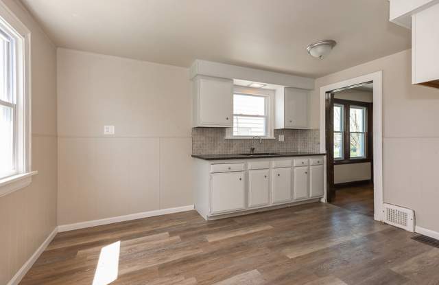 3Bedroom 1 bath Single Family Home Gallery 4