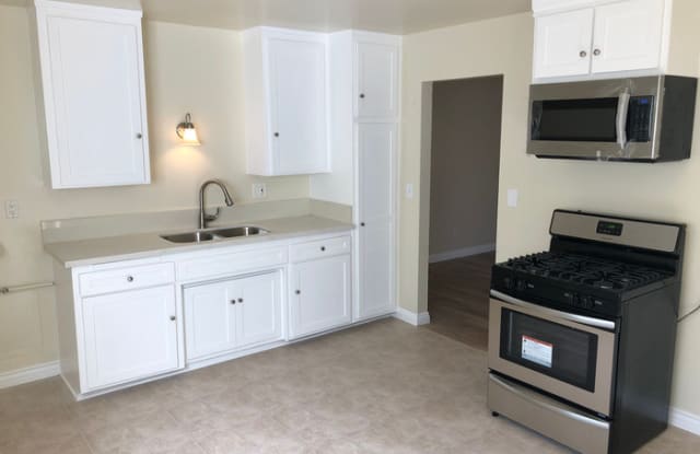14611 Avis Avenue - 14611 Avis Avenue, Lawndale, CA 90260