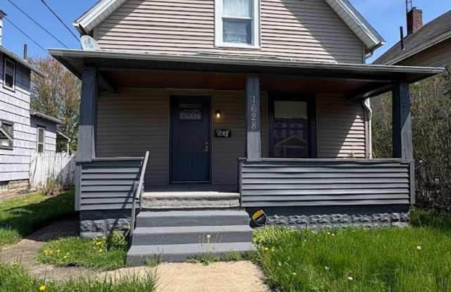 Three bedroom two bathroom home for rent photos photos