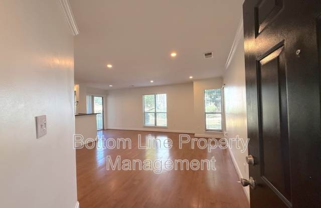 2508 Cranbrook Lane Gallery 3