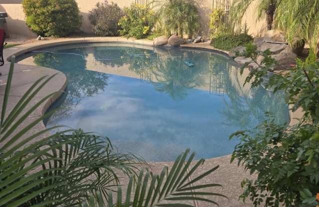 1184 W DESERT HOLLOW Drive photos photos