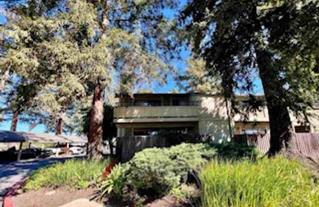 Charming 1-Bedroom Condo in a Serene Neighborhood! photos photos