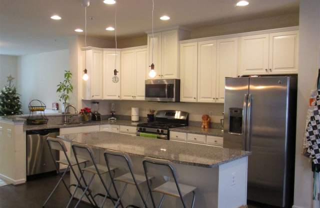 5302 Smiths Cove Ln Gallery 2