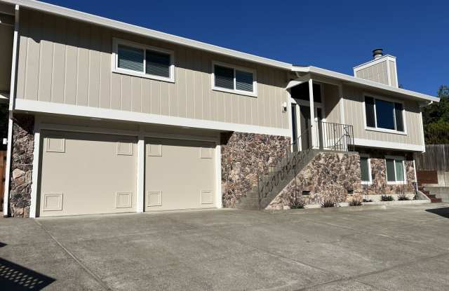 Beautifully Remodeled President’s Neighborhood Home photos photos