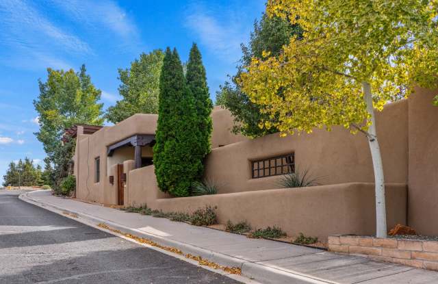 23 Centaurus Ranch Road – An Elegant Santa Fe Rental with Private Casita! (Aldea) *PRICE IMPROVEMENT* photos photos