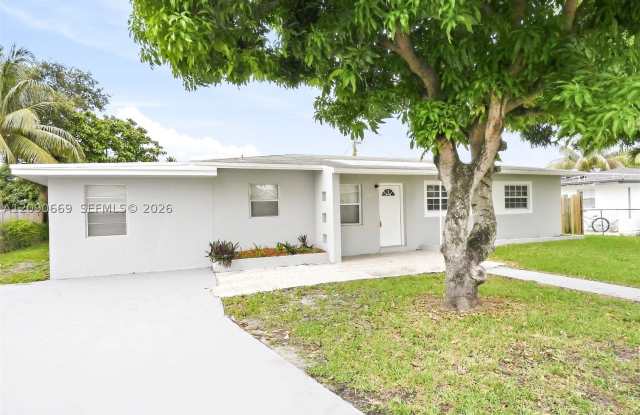 3951 NW 173rd Ter Gallery 1