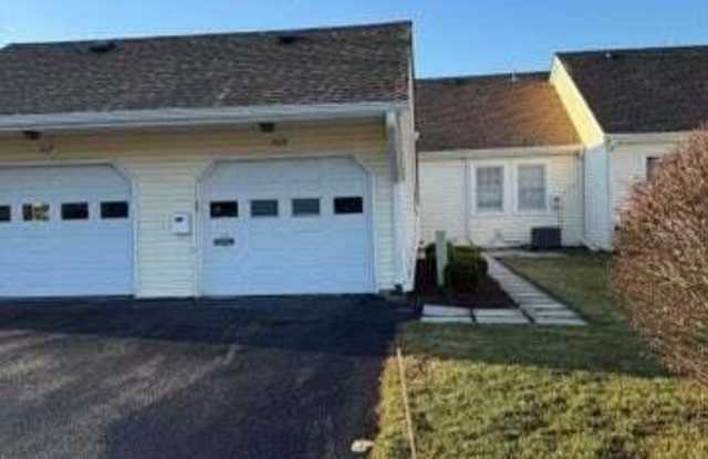 102 Broadgate Court photos photos