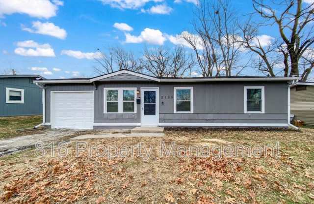 2505 S 52nd St - 2505 South 52 Street, Kansas City, KS 66106
