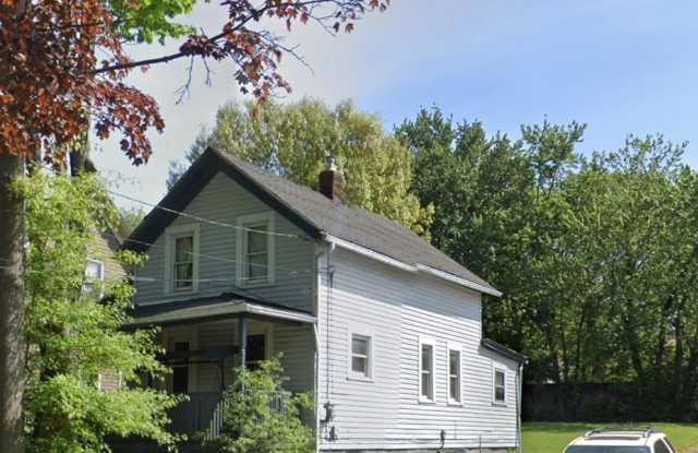 235 Westwood Ave, Akron — $1,300/month Gallery 4
