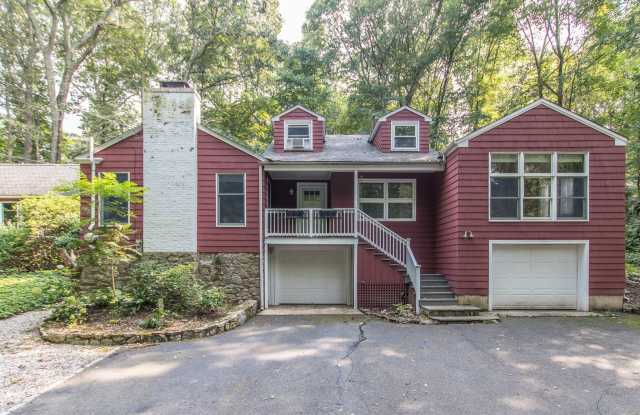 211 New Canaan Road - 211 New Canaan Road, Wilton, CT 06897