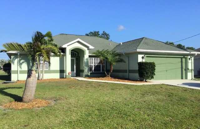 2367 SE Rock Springs Drive photos photos