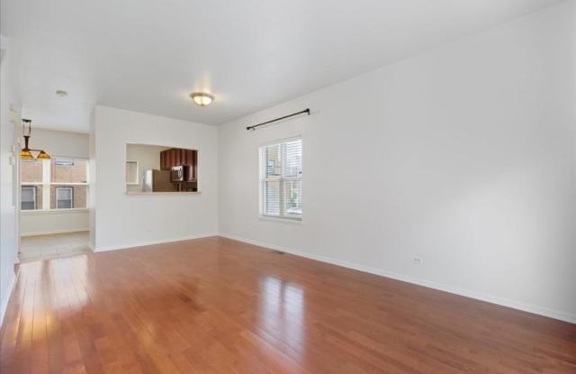 4530 S Woodlawn Ave photos photos