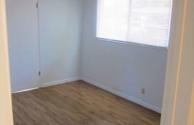 6701 Berquist Ave. Gallery 3